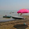 Отдых с палатками на пляже Хукок (озеро Кинерет)